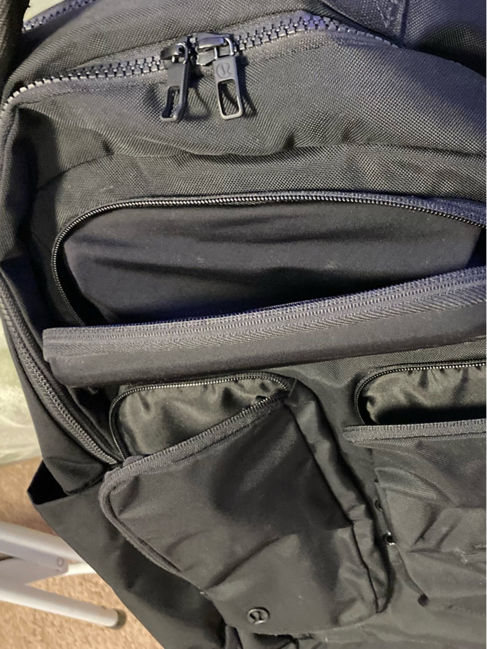 LULULEMON - Black Large Backpack - Picture 4 of 14